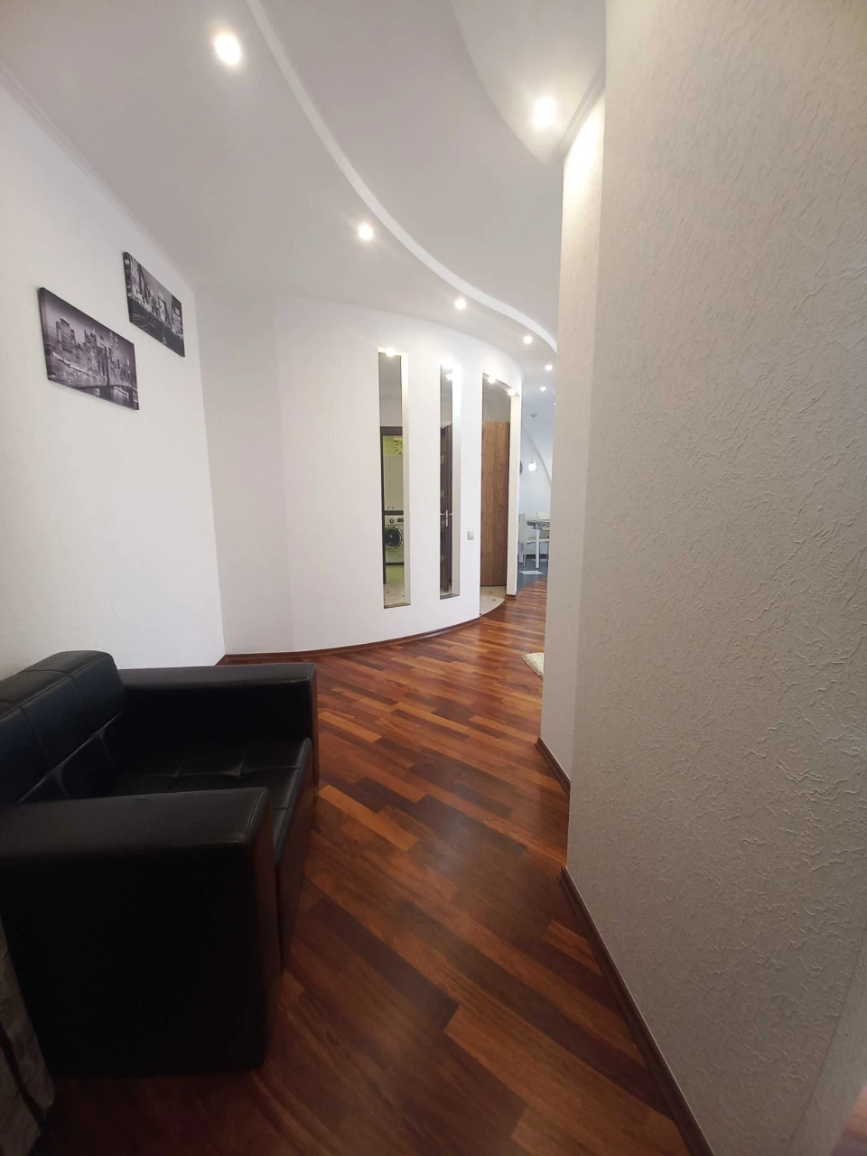 2-bedroom apartment for sale on Simon Petliura Street 21