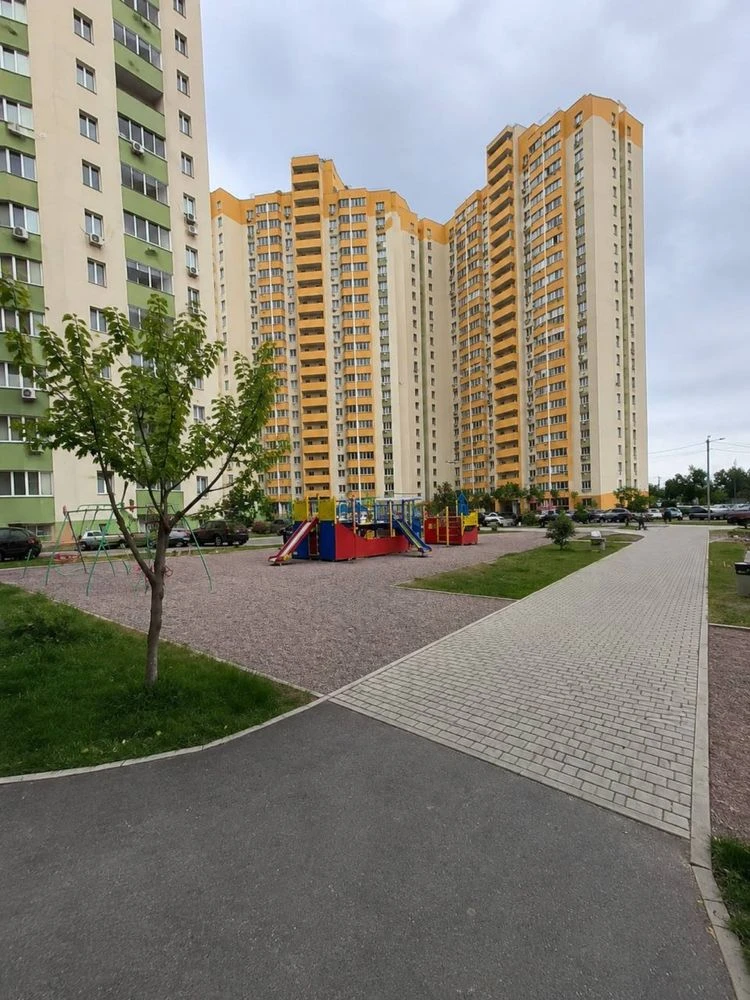 Продам квартиру з сучасним ремонтом! Бровари! Держпрограми!