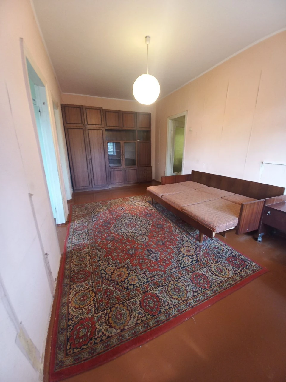 Sale of 3-room apartment, Obolenska Street