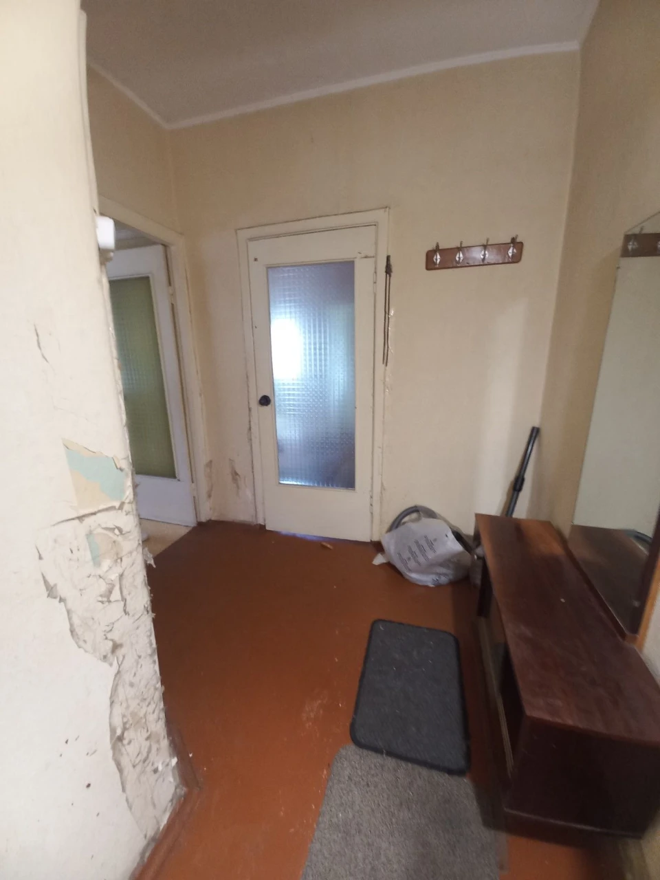 Sale of 3-room apartment, Obolenska Street