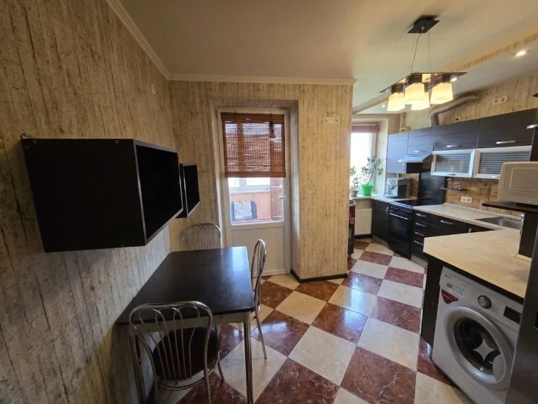 Sale of a 3-room apartment in Brovary, Sport Dispensary, Шевченко