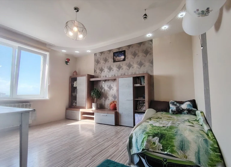 OWNER 2-room apartment 61.3 sq.m  Grushevskoho, 27  ЄОСЕЛЯ / ЄВІДНОВЛЕННЯ