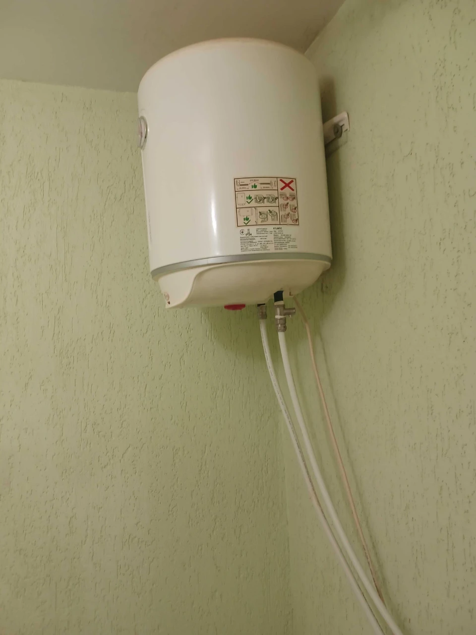 For Sale: 2-room apartment in Brovary, вул. Chornih Zaporoztsev 70