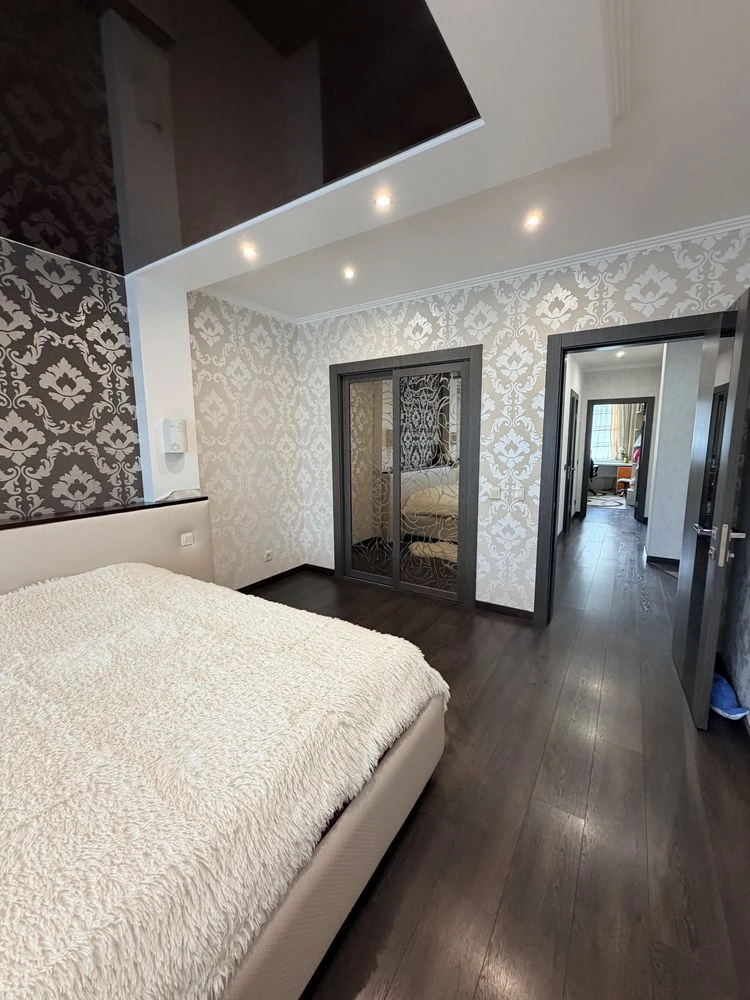 For sale, a beautiful apartment with renovation in the Eden residential complex
