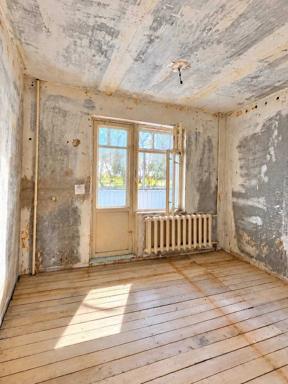 Urgent sale of a 3-bedroom apartment, 72 sq. m, Black Zaporozhets Street