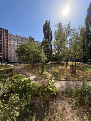 Urgent sale of a 3-bedroom apartment, 72 sq. m, Black Zaporozhets Street