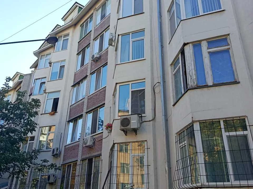 Apartment. Chornih Zaporozhtsi Street (Korenka)
