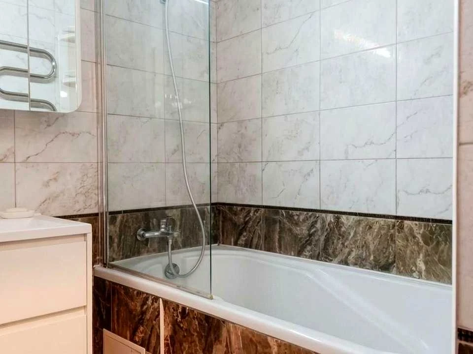 Apartment. Chornih Zaporozhtsi Street (Korenka)