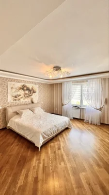 Sale of a 2-bedroom apartment, вул. Москаленка (Krasovsky)