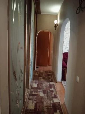 For Sale: 3-room apartment on S. Petlury