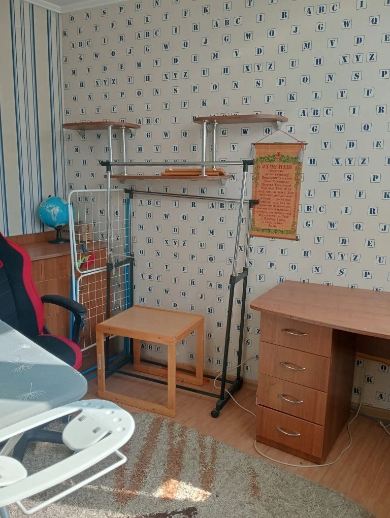 For Sale: 3-room apartment on S. Petlury