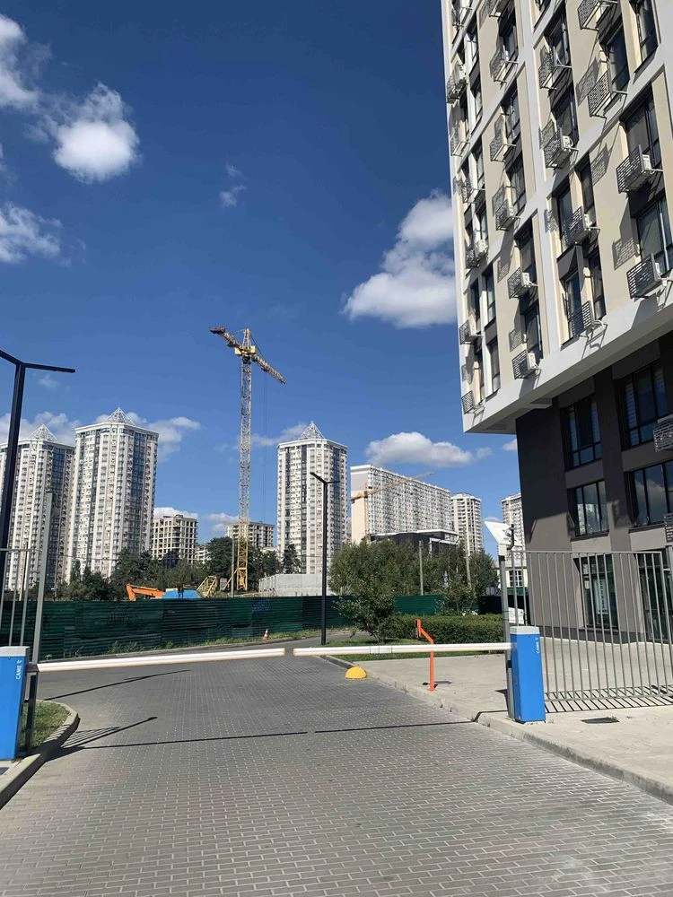 1-bedroom apartment for sale in a modern residential complex Madison Gardens