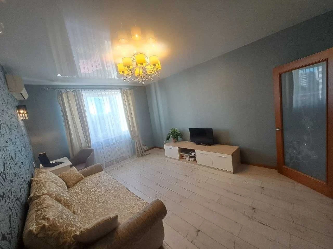 Продажа 1-комнатной квартиры в ЖК "Эдем", Бровары, ул. Павла Чубинского