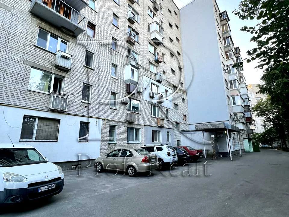Apartment. Brovary, Nezalezhnosti Blvd. (50 years of October)