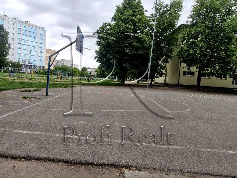 Apartment. Brovary, Nezalezhnosti Blvd. (50 years of October)