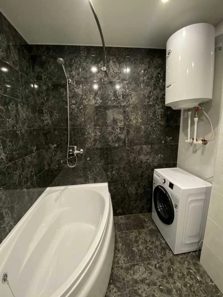 Sale of a luxurious 1-bedroom apartment in the "Atlant" residential complex in the city of Brov