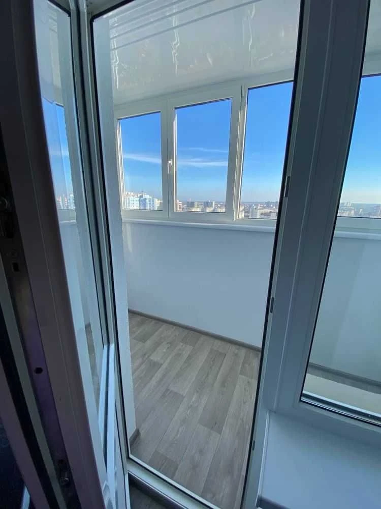 Sale of a luxurious 1-bedroom apartment in the "Atlant" residential complex in the city of Brov