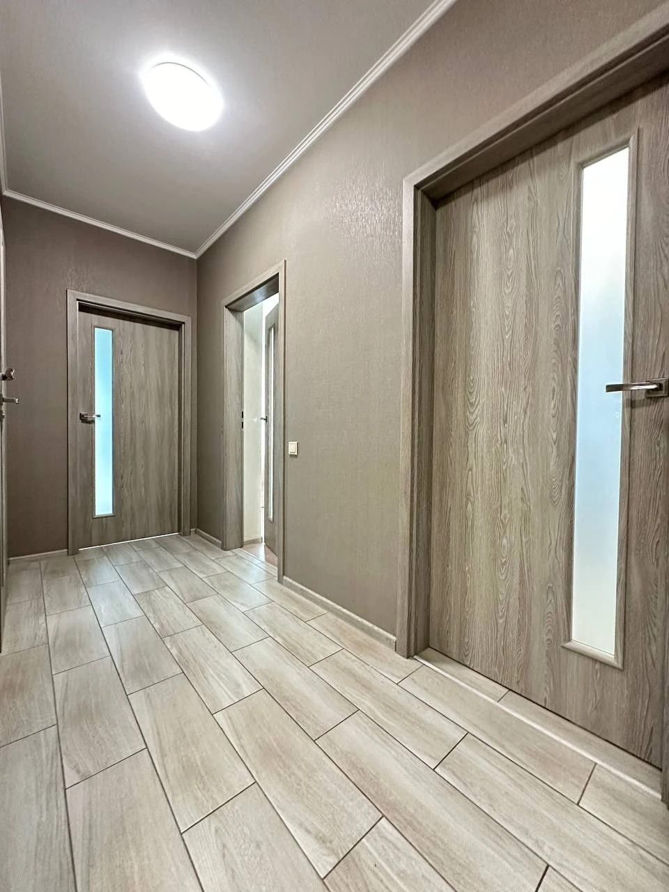 Продам велику 2хккв з дорогим євроремонтом, меблями та техні