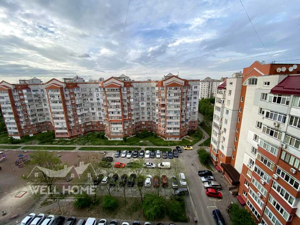 Apartment. Brovary, Hrushevsky Street
