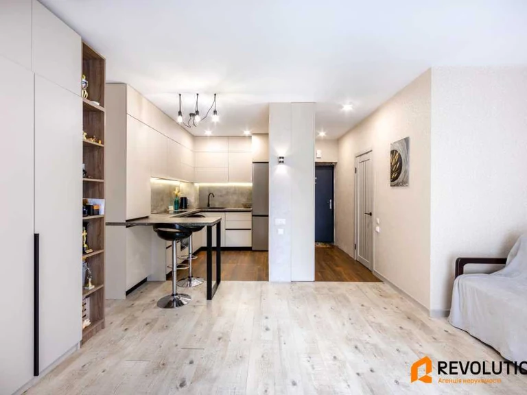 Apartment. Brovari, Heroiv Krut st., (12)