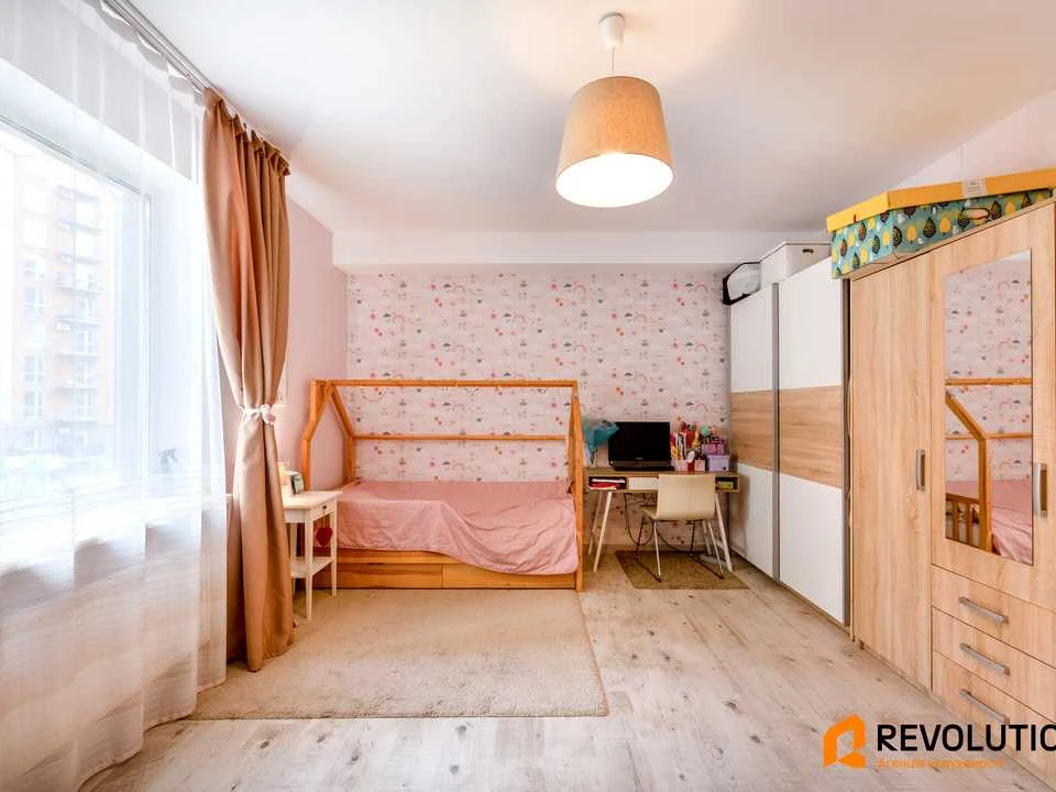 Квартира. Бровари, Героїв Крут вул., (12)