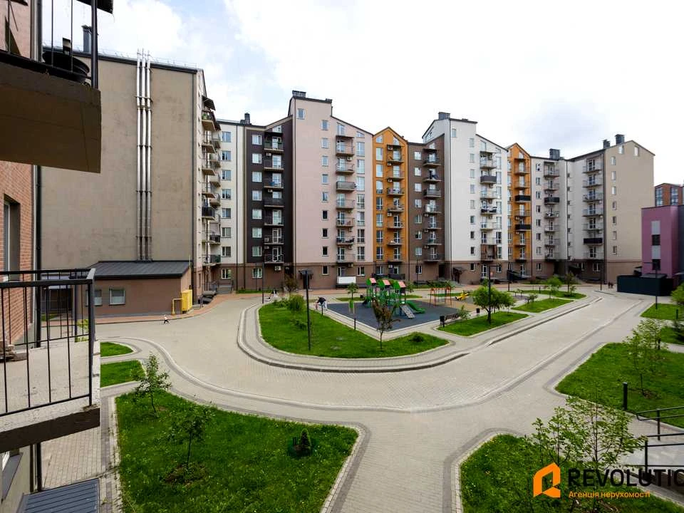 Квартира. Бровари, Героїв Крут вул., (12)