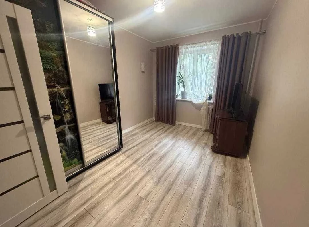 Продаж 2-кімнатній квартири, ЕНЕРГОНЕЗАЛЕЖНА, поверх 3, вулиця Петлюри, Бровари