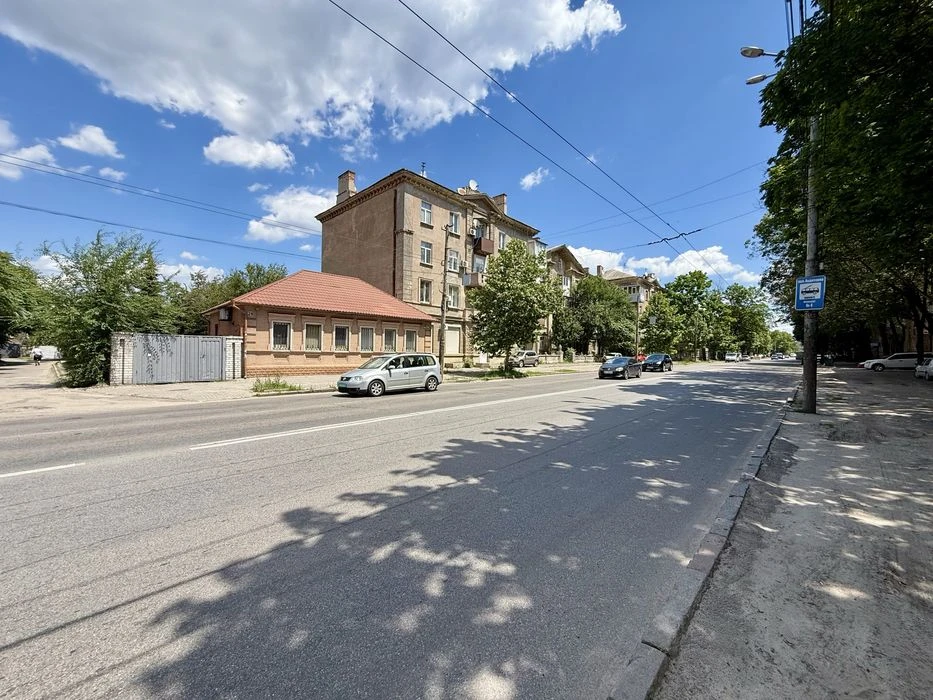 For sale 2-room apartment in Nigoyan