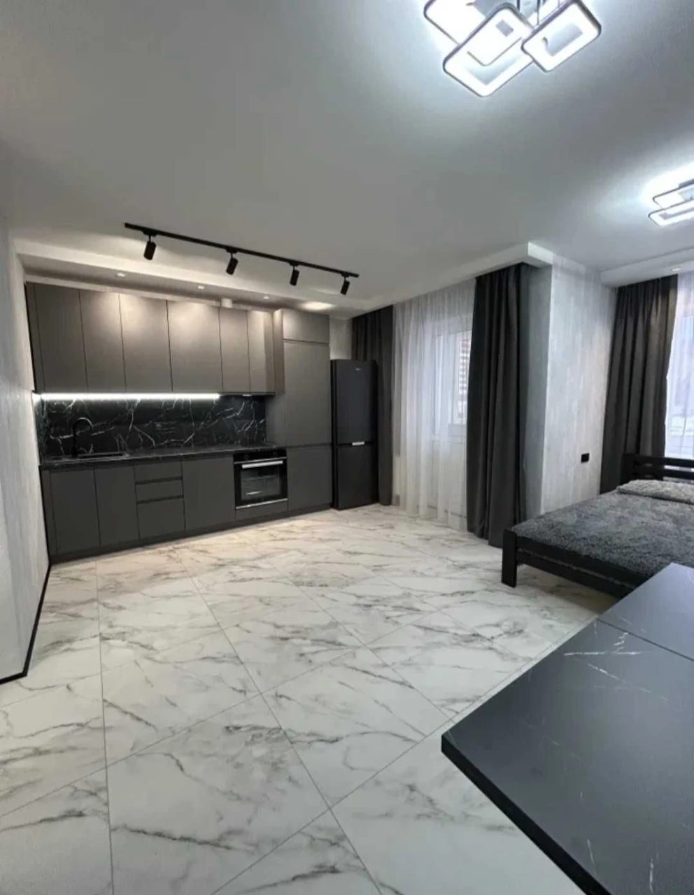 Studio apartment with renovation, 2nd floor, Metalyrgiv 35, Brova