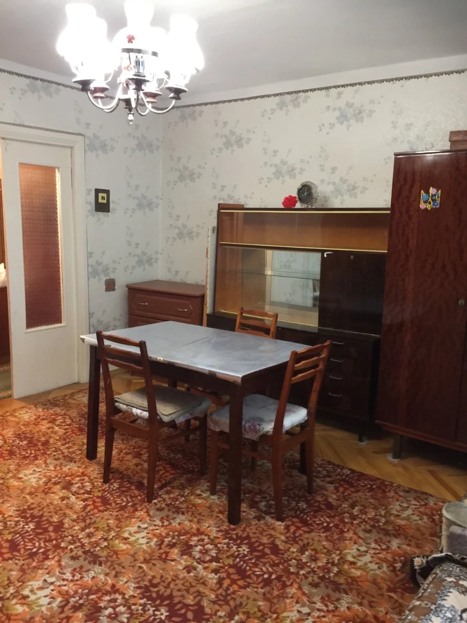 Sale of a 3-room apartment, Independence Avenue 12
