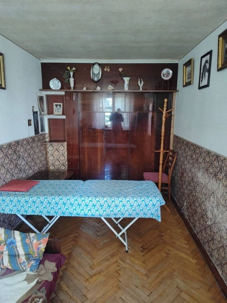 2-room apartment for sale in the city center!