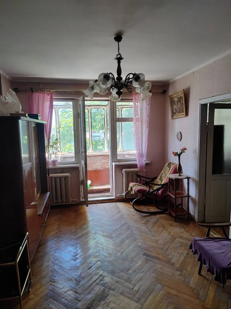 2-room apartment for sale in the city center!