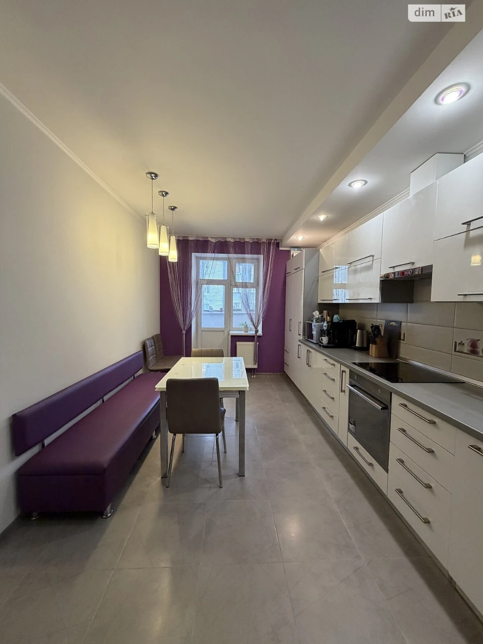 Apartment for Sale: Green Parrot