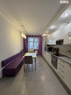 Apartment for Sale: Green Parrot