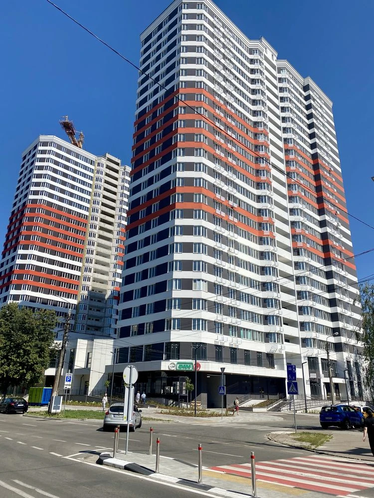 Продам 1 кімнатну квартиру ЖК Атлант , Бровари, Терміново.