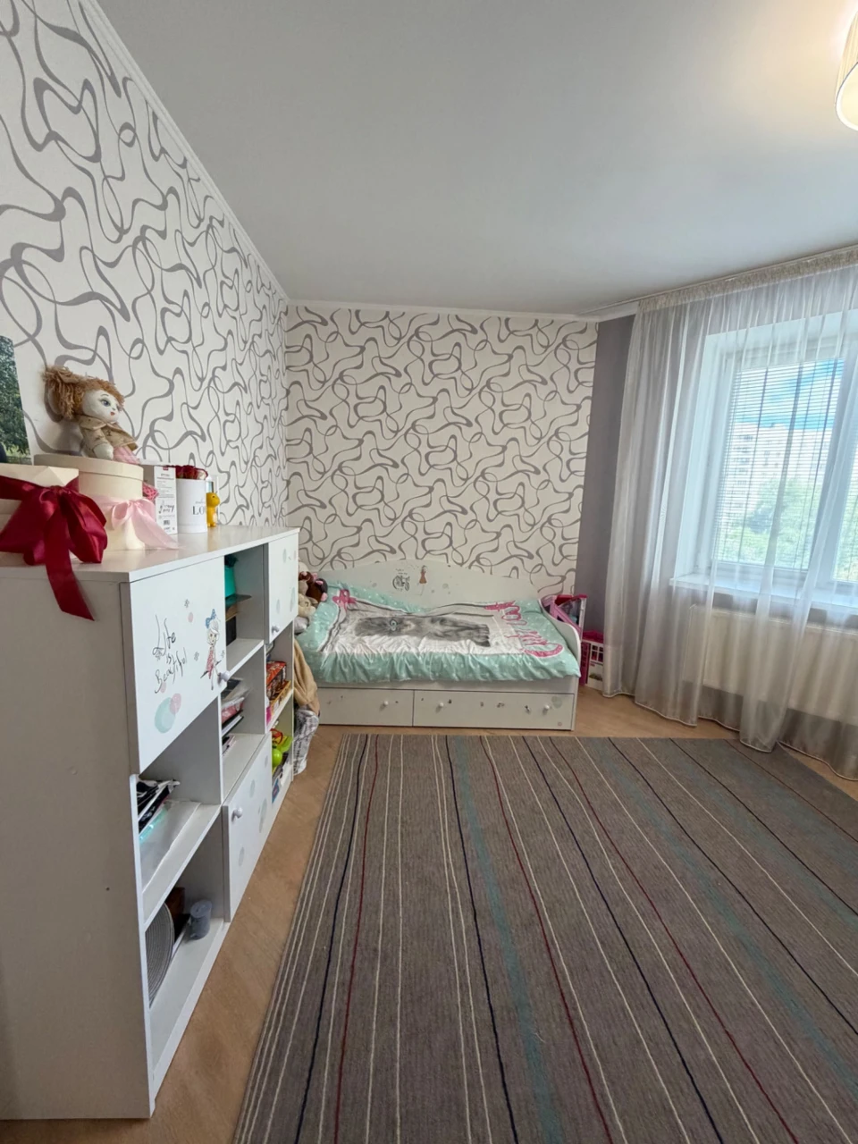 Продается 3-комнатная квартира на ул. Аркадия Голуба, 1В