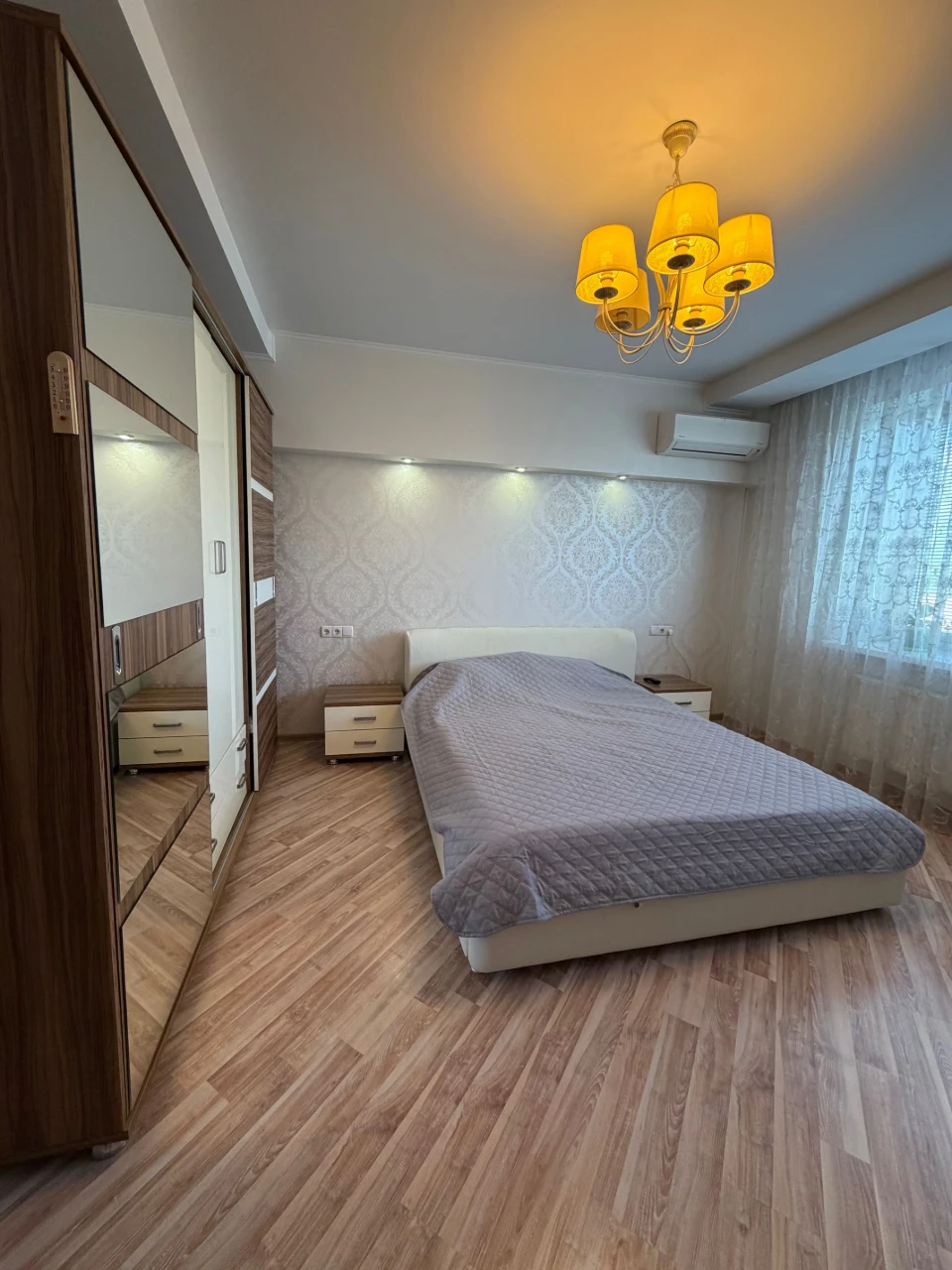 Продается 3-комнатная квартира на ул. Аркадия Голуба, 1В