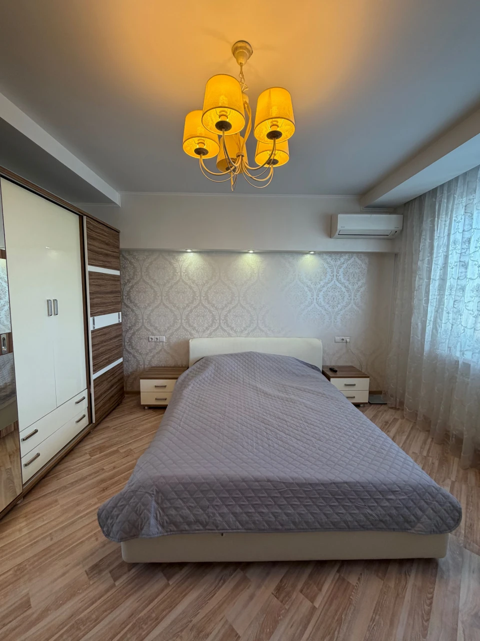 Продается 3-комнатная квартира на ул. Аркадия Голуба, 1В