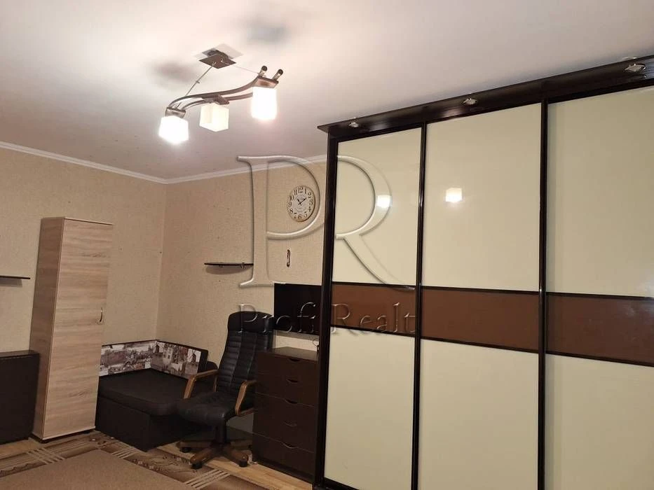 Продаж 1 кім кварт ГАРНИЙ СТАН Бровари/Автошкола/Військове м