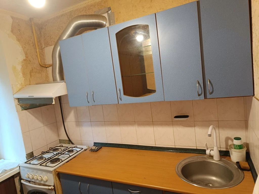 Продам однокімнатну квартиру в Броварах район масів.