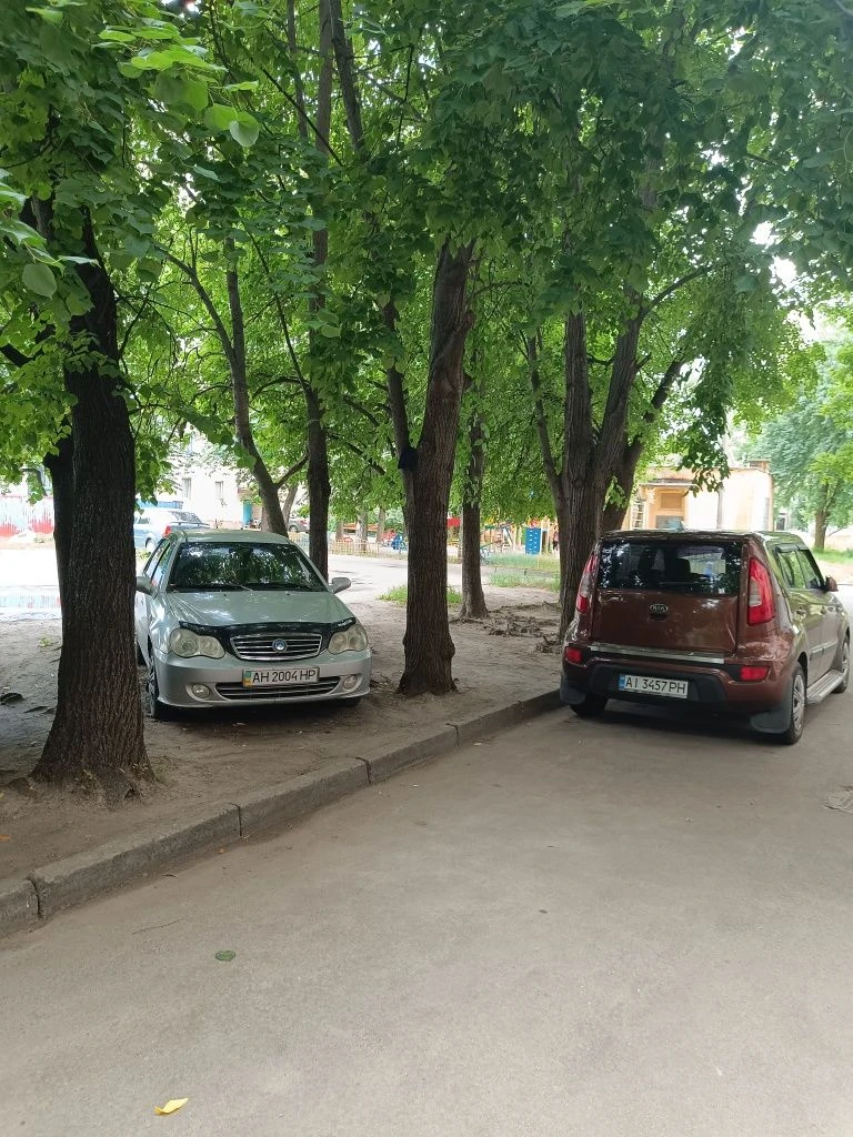 Продам однокімнатну квартиру в Броварах район масів.