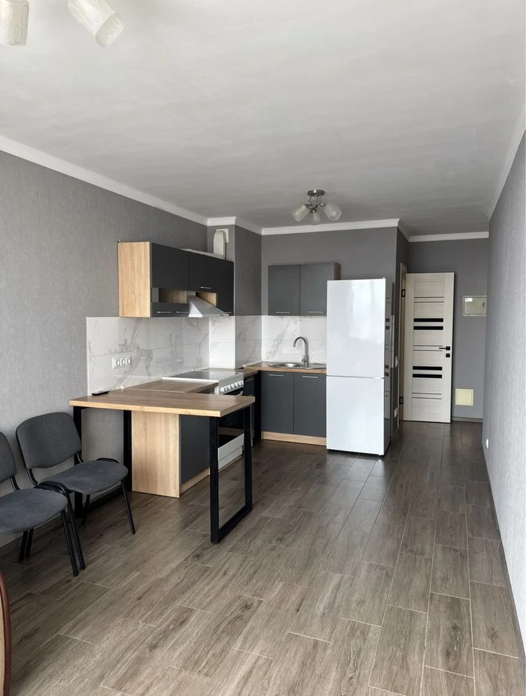 URGENT! 1-bedroom apartment for sale in a populated building in Atlant residential complex, Brovary