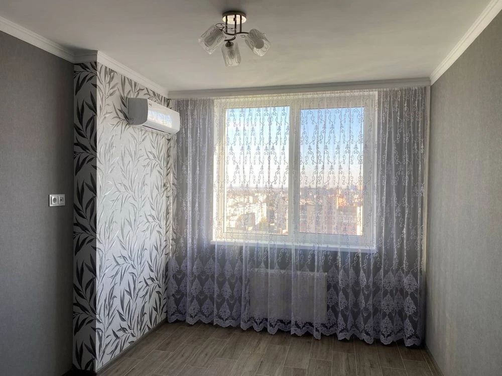 URGENT! 1-bedroom apartment for sale in a populated building in Atlant residential complex, Brovary