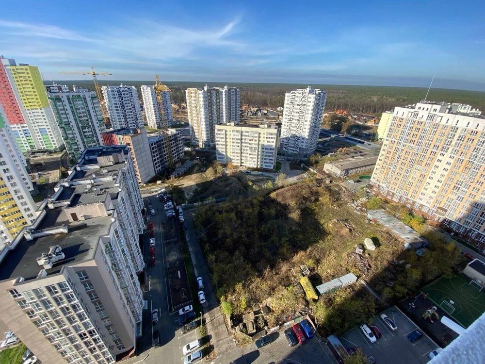 URGENT! 1-bedroom apartment for sale in a populated building in Atlant residential complex, Brovary