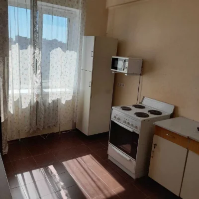 Продается 1 комнатная. М. Бровари, ул. Грушевского, 7.