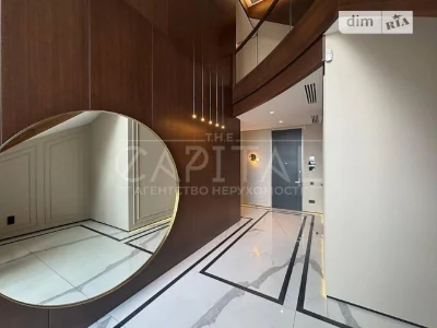 Sale of a 4-room apartment of 330 sq. m on Volodymyr Ivasyuk Ave. 8