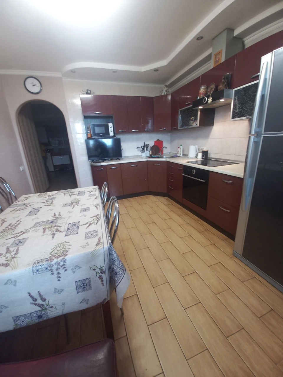 For Sale: 3-Bedroom Apartment near Grove Park