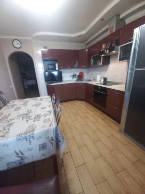 For Sale: 3-Bedroom Apartment near Grove Park