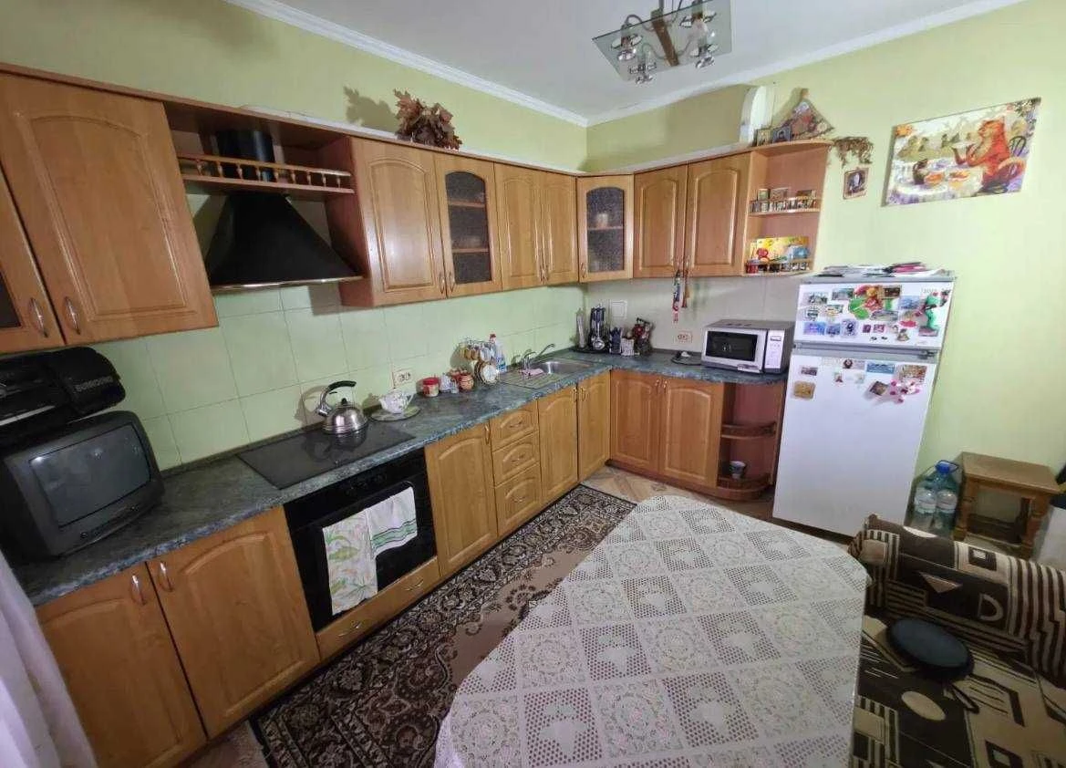 Продаж 1-кімнатної квартири, Центр, вулиця Незалежності.