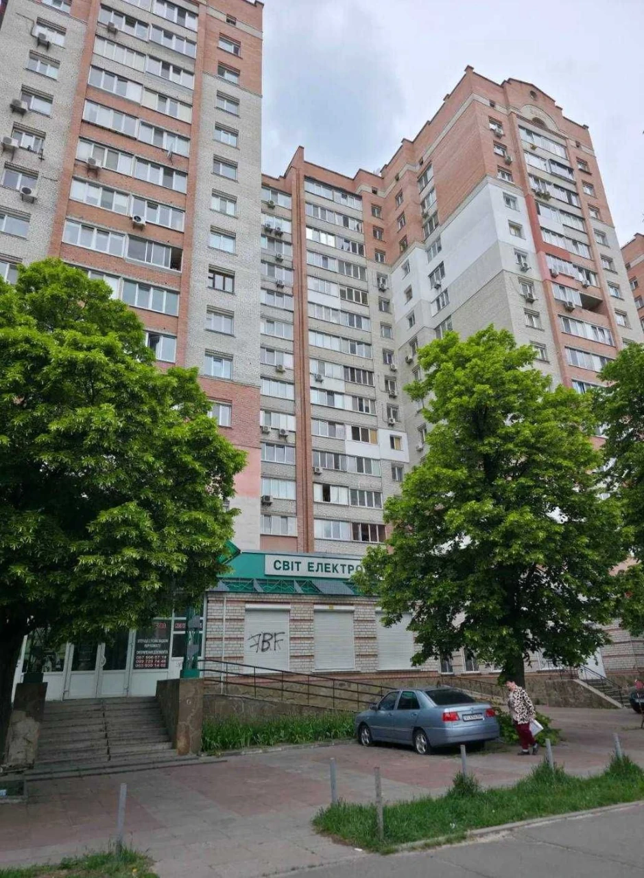 Продаж 1-кімнатної квартири, Центр, вулиця Незалежності.